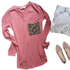 Long sleeve leopard pocket top